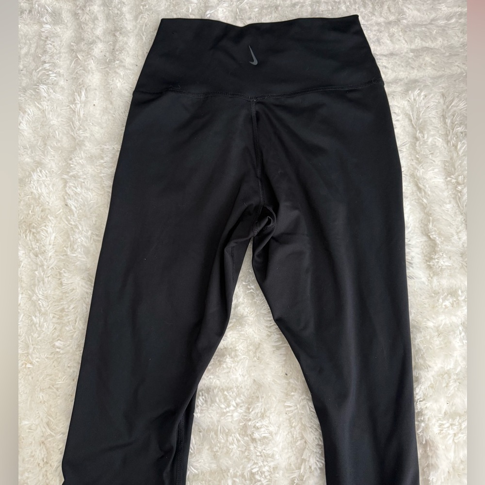 Nike Yoga Leggings